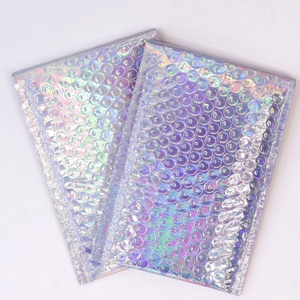 25 Silver 4.25 X 8 Bubble Mailers PRICE IS FIRM - Picture 2 of 5